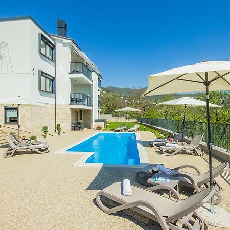 Villa Manus - Boutique Apartments ลอฟราน ภายนอก รูปภาพ